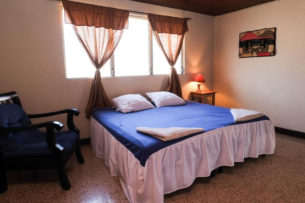 Hostal La Buena Onda 마타갈파 객실 사진